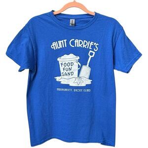 Aunt Carrie’s Food Fun Sand Narragansett Short Sleeve Graphic Tee. Youth Medium.